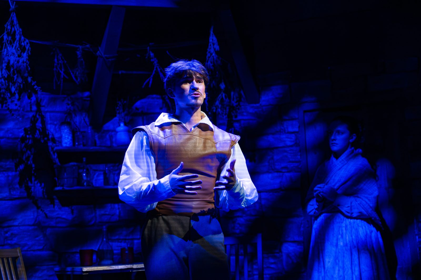 Isaac Hohl as Scratch in Witch